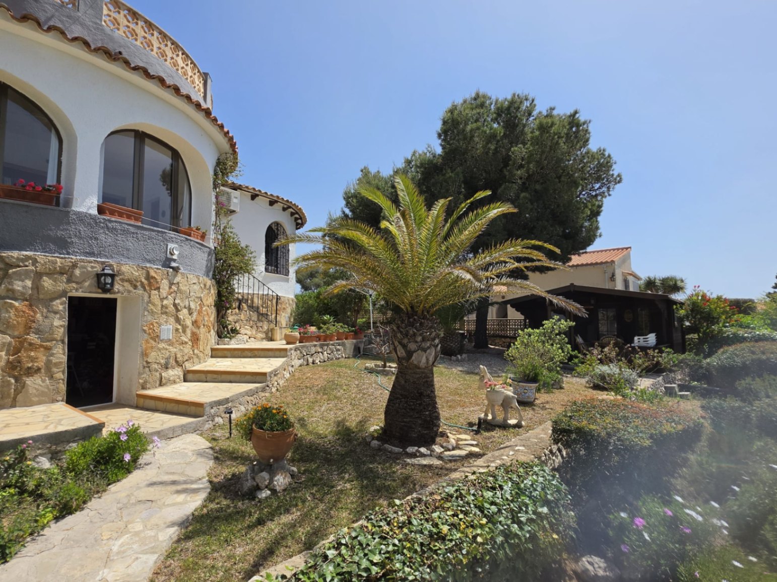 Charming villa in the prestigious area of Balcón al Mar, Jávea.