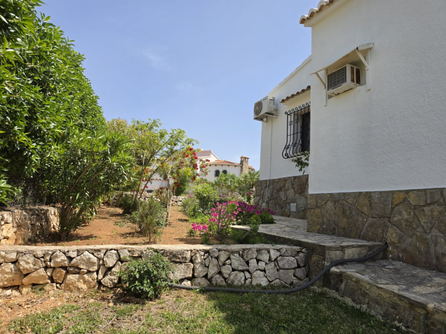 Charming villa in the prestigious area of Balcón al Mar, Jávea.