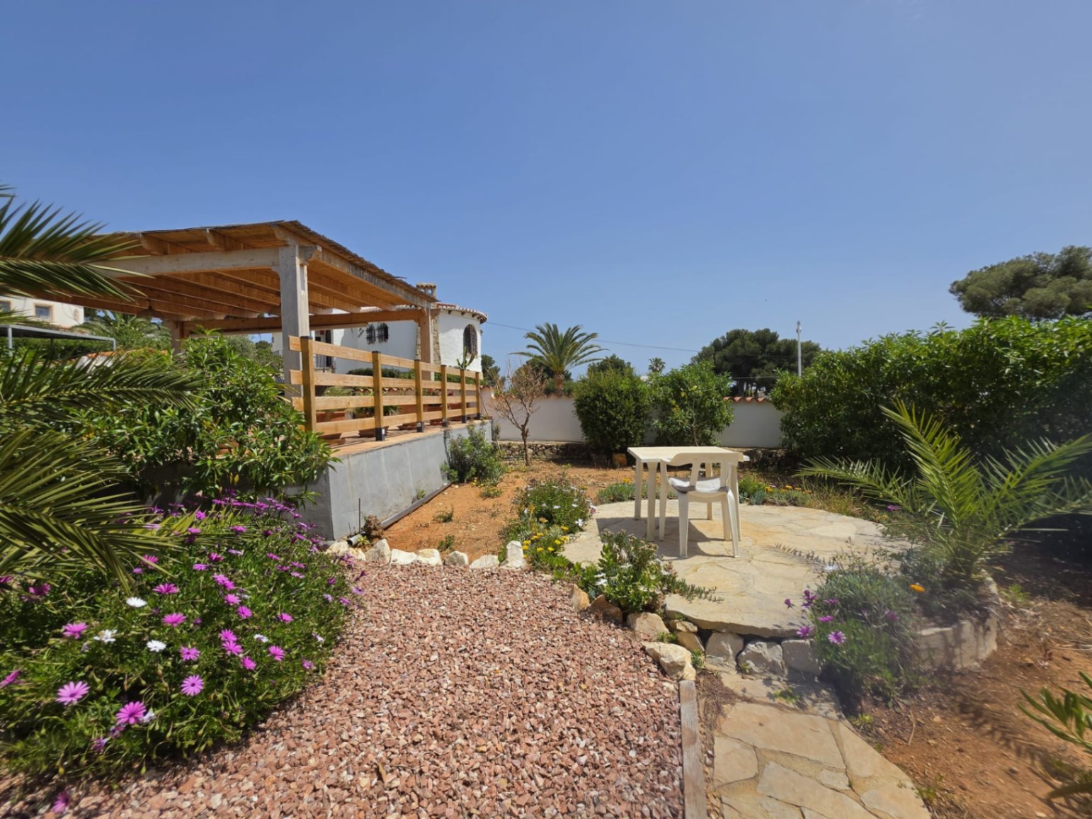 Charming villa in the prestigious area of Balcón al Mar, Jávea.