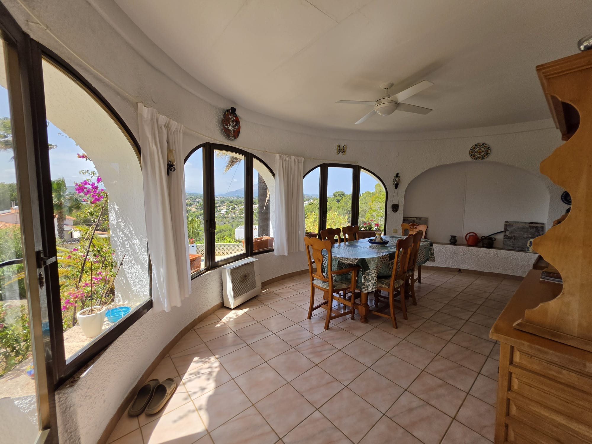 Charming villa in the prestigious area of Balcón al Mar, Jávea.