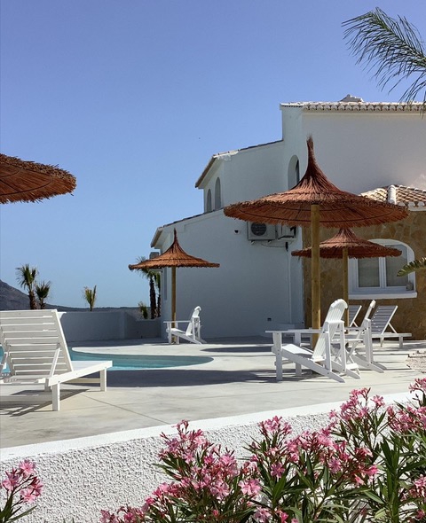 Geweldige villa in Ibiza-stijl - Benitachell
